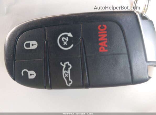 2C3CDZAG8JH218996 2018 DODGE CHALLENGER Белый Вид панели приборов