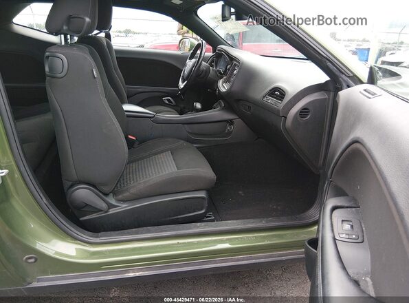 2C3CDZAG8MH604967 2021 DODGE CHALLENGER Green Vista interior delantera