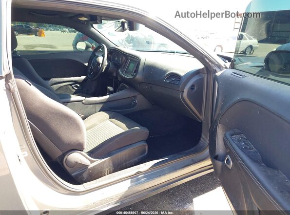 2C3CDZAG9HH594259 2017 DODGE CHALLENGER Gray Вид салону спереду