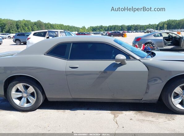 2C3CDZAG9HH594259 2017 DODGE CHALLENGER Gray Вид задньої частини салону