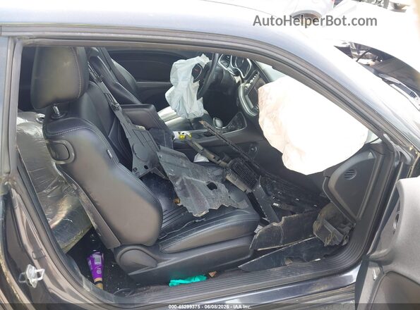 2C3CDZAG9JH265339 2018 DODGE CHALLENGER Black Front interior view