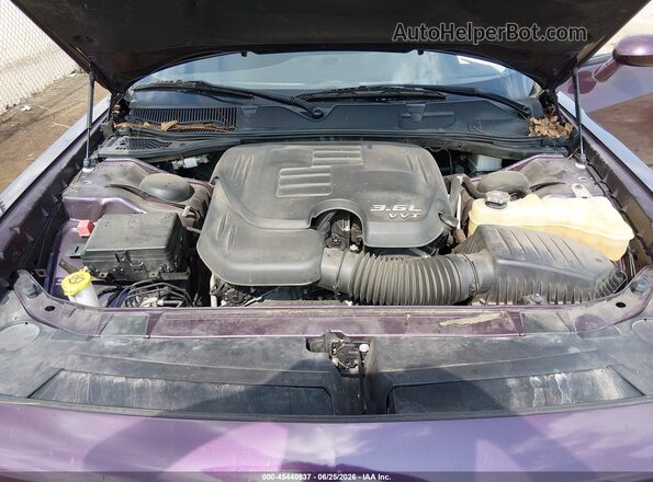 2C3CDZAG9LH199040 2020 DODGE CHALLENGER Purple Widok z tyłu