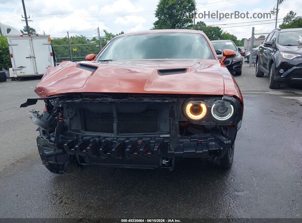 2C3CDZAG9MH597043 2021 DODGE CHALLENGER Orange Widok wnętrza z tyłu