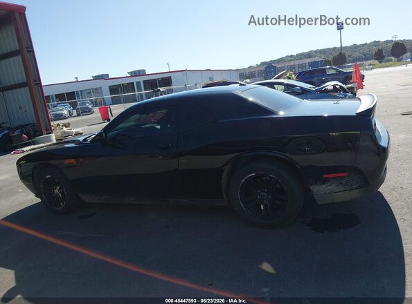 2C3CDZAGXGH217499 2016 DODGE CHALLENGER Black უკანა სალონის ხედი