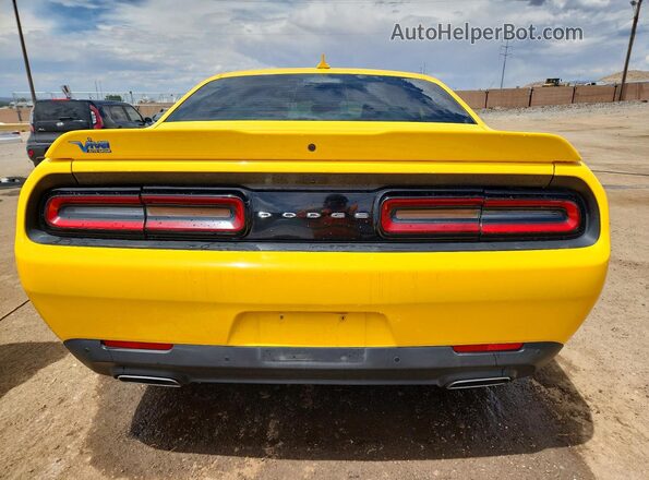 2C3CDZAGXJH200127 2018 DODGE CHALLENGER Yellow Rear view