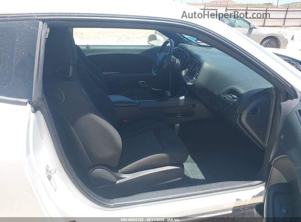 2C3CDZAGXJH322034 2018 DODGE CHALLENGER White Սալոնի դիմացի տեսք