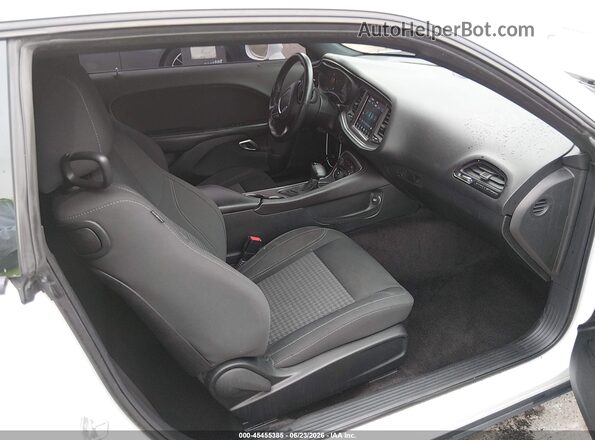 2C3CDZAGXKH503359 2019 DODGE CHALLENGER White Widok wnętrza z przodu