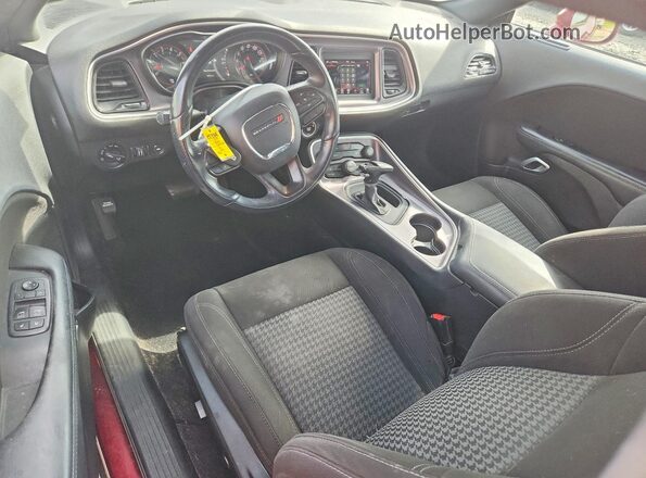 2C3CDZAGXLH222874 2020 DODGE CHALLENGER Burgundy Widok deski rozdzielczej