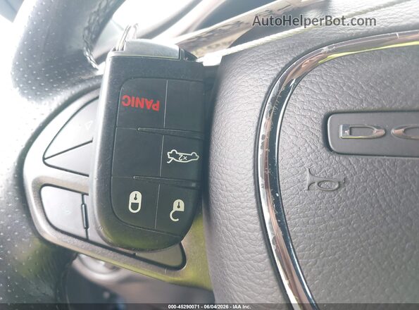 2C3CDZAGXLH223118 2020 DODGE CHALLENGER Синий Вид панели приборов