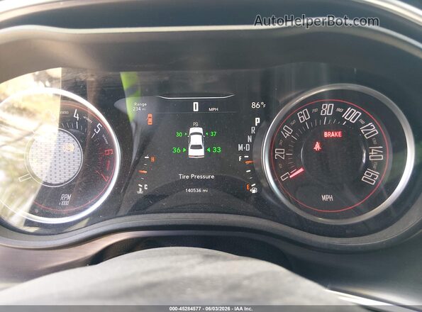 2C3CDZBT0HH578110 2017 DODGE CHALLENGER Черный Вид задних сидений