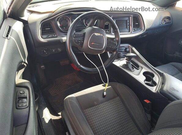 2C3CDZBT0HH587115 2017 DODGE CHALLENGER Серый Вид панели приборов