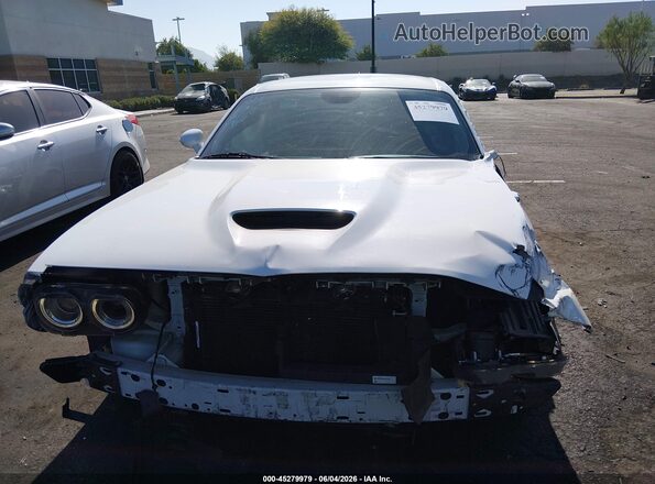 2C3CDZBT0KH605376 2019 DODGE CHALLENGER Белый Вид задней части салона