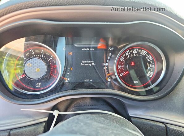 2C3CDZBT0PH669389 2023 DODGE CHALLENGER Silver ხელსაწყოთა პანელის ხედი