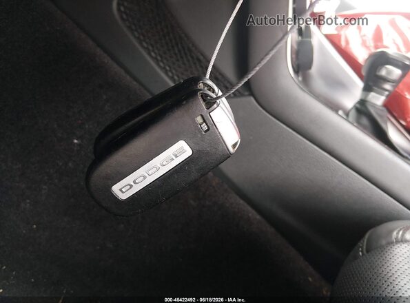 2C3CDZBT1JH131548 2018 DODGE CHALLENGER Красный Вид панели приборов