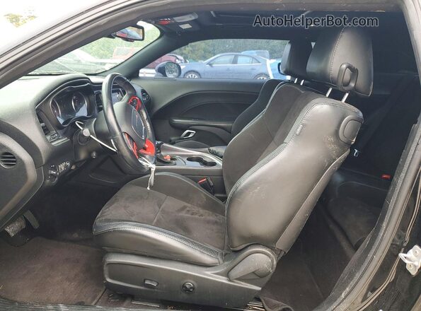 2C3CDZBT1JH144705 2018 DODGE CHALLENGER Черный Вид салона спереди