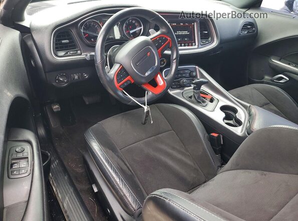 2C3CDZBT1JH144705 2018 DODGE CHALLENGER Черный Вид панели приборов