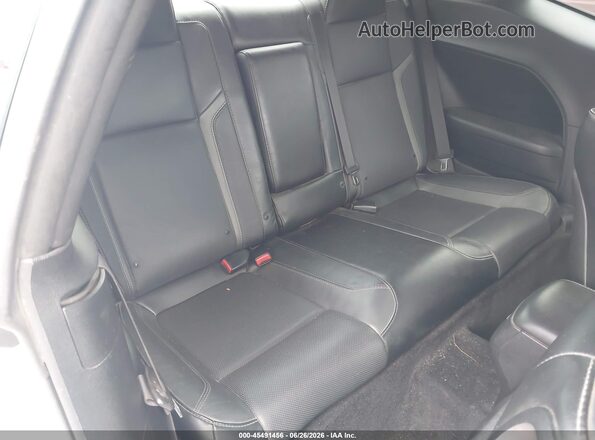 2C3CDZBT2GH255367 2016 DODGE CHALLENGER White Widok naklejki z numerem VIN