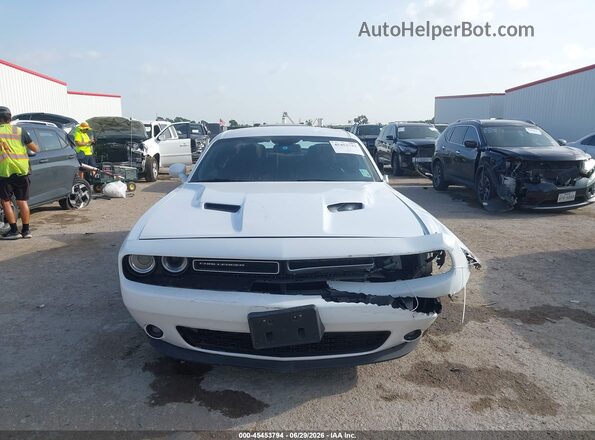 2C3CDZBT2HH531287 2017 DODGE CHALLENGER Белый Вид щитка приборов