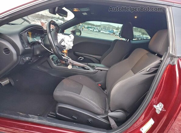 2C3CDZBT2KH652411 2019 DODGE CHALLENGER Maroon Vista interior delantera