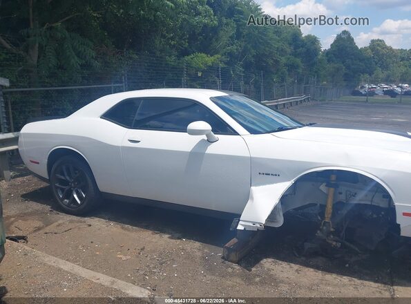 2C3CDZBT2NH253745 2022 DODGE CHALLENGER White Вид задньої частини салону
