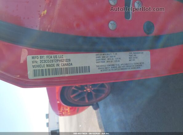 2C3CDZBT2PH621229 2023 DODGE CHALLENGER Red Widok komory silnika