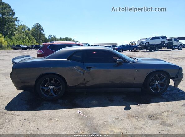 2C3CDZBT3KH573832 2019 DODGE CHALLENGER Gray Vista interior trasera
