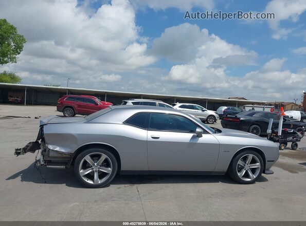 2C3CDZBT4GH129429 2016 DODGE CHALLENGER Серебряный Вид задней части салона