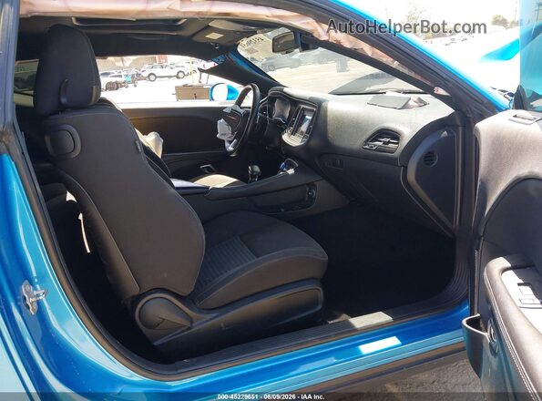2C3CDZBT5KH509582 2019 DODGE CHALLENGER Синий Вид салона спереди