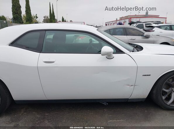 2C3CDZBT5KH557115 2019 DODGE CHALLENGER White Սալոնի 360 աստիճան տեսք