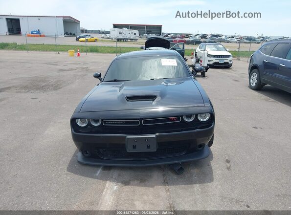 2C3CDZBT6KH627379 2019 DODGE CHALLENGER Black Rear interior view