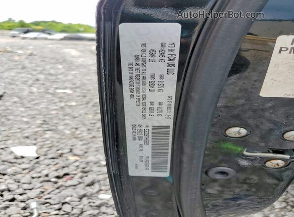 2C3CDZBT7HH568285 2017 DODGE CHALLENGER Black ძრავის განყოფილების ხედი