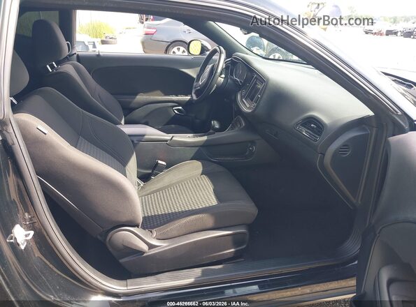 2C3CDZBT7JH182889 2018 DODGE CHALLENGER Black Вид салону спереду