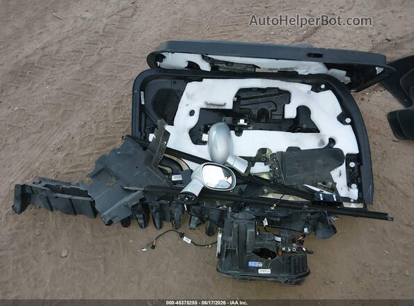 2C3CDZBT8KH618439 2019 DODGE CHALLENGER Silver Instrument cluster view