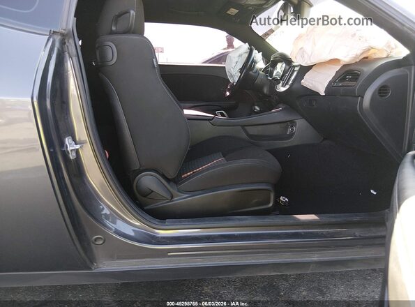 2C3CDZBT8PH504075 2023 DODGE CHALLENGER Gray Front interior view