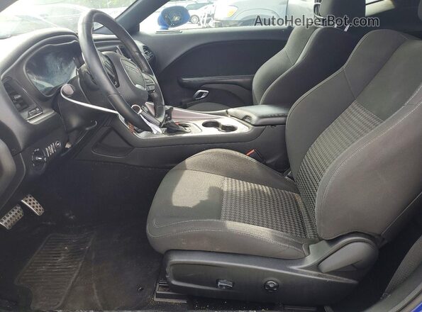 2C3CDZBTXKH587582 2019 DODGE CHALLENGER Blue Widok wnętrza z przodu