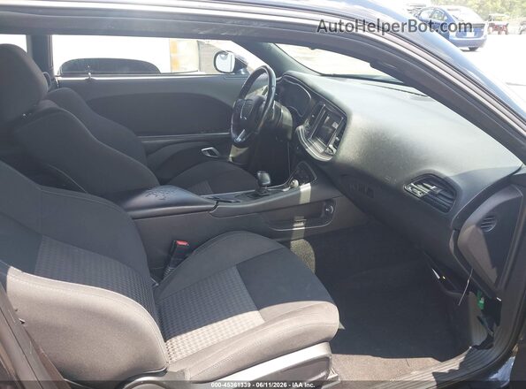 2C3CDZBTXKH641527 2019 DODGE CHALLENGER Черный Вид салона спереди