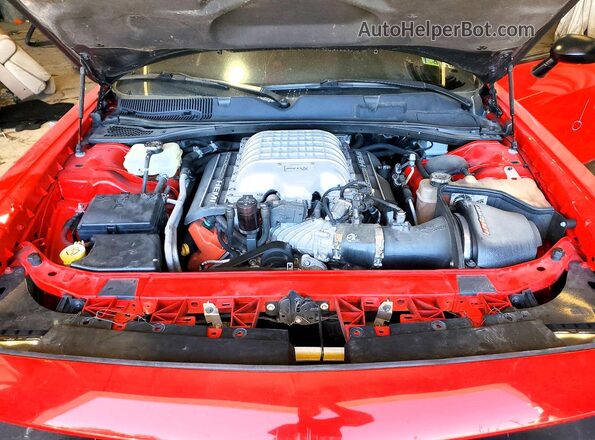 2C3CDZC91GH322771 2016 DODGE CHALLENGER Красный Вид задней части салона