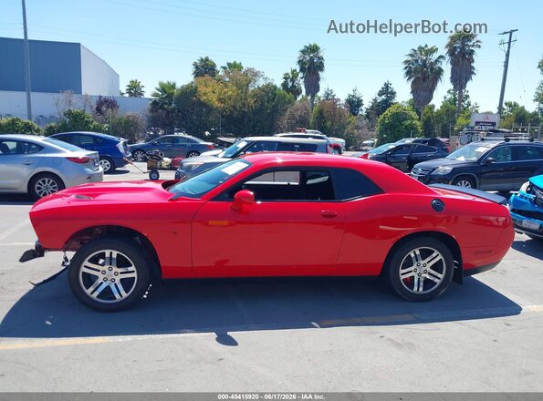2C3CDZC92GH336064 2016 DODGE CHALLENGER Red Rear interior view