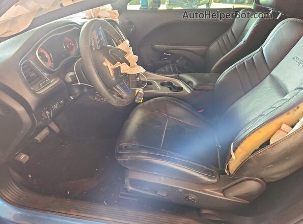 2C3CDZC93GH271323 2016 DODGE CHALLENGER Синий Вид салона спереди