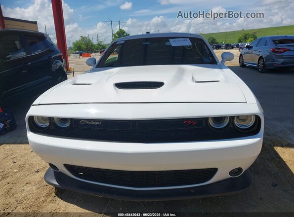 2C3CDZFJ0LH185063 2020 DODGE CHALLENGER White Rear interior view