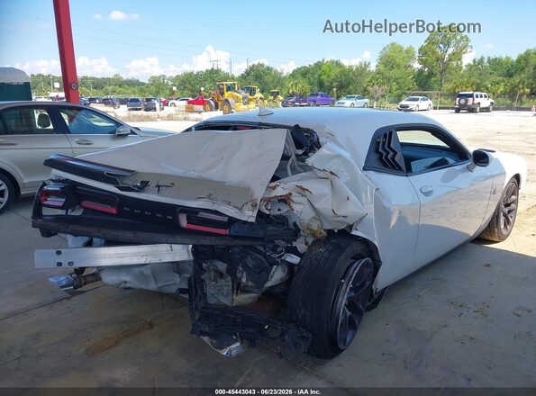 2C3CDZFJ0LH185063 2020 DODGE CHALLENGER White Rear right
