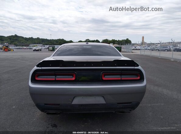 2C3CDZFJ1JH241122 2018 DODGE CHALLENGER Серебряный 