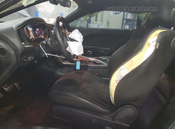 2C3CDZFJ1KH552311 2019 DODGE CHALLENGER Серый Вид салона спереди