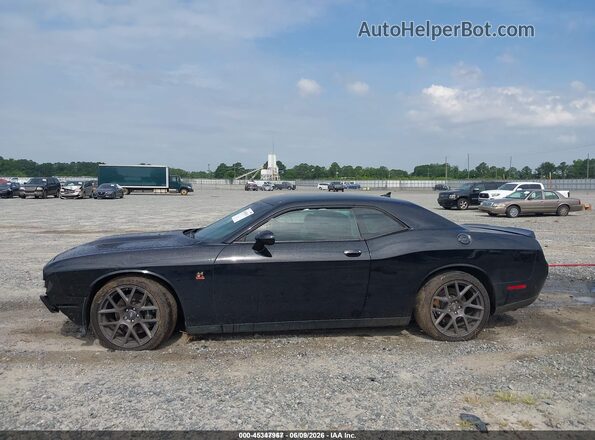 2C3CDZFJ1KH618534 2019 DODGE CHALLENGER Black Widok wnętrza 360 stopni