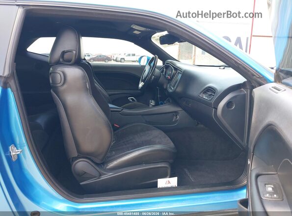 2C3CDZFJ2GH213645 2016 DODGE CHALLENGER Blue Vista interior delantera