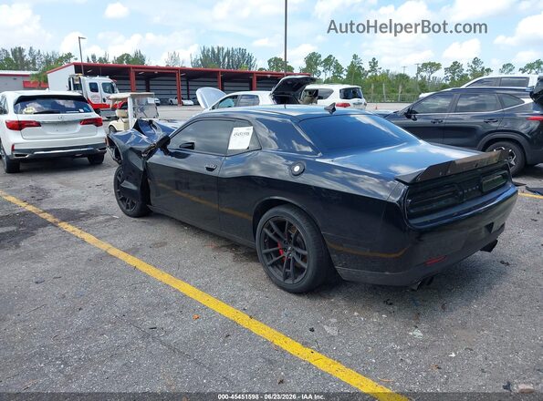 2C3CDZFJ2JH178855 2018 DODGE CHALLENGER Черный Задняя левая четверть