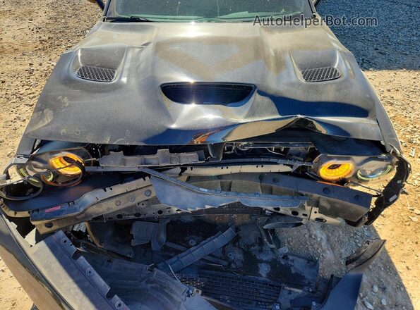 2C3CDZFJ2KH749990 2019 DODGE CHALLENGER Black უკანა სალონის ხედი