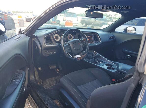 2C3CDZFJ2LH104158 2020 DODGE CHALLENGER Черный Вид панели приборов