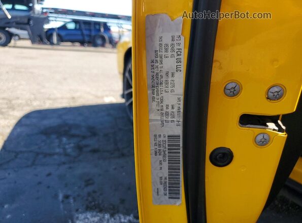 2C3CDZFJ3HH502163 2017 DODGE CHALLENGER Yellow Вид підкапотного простору
