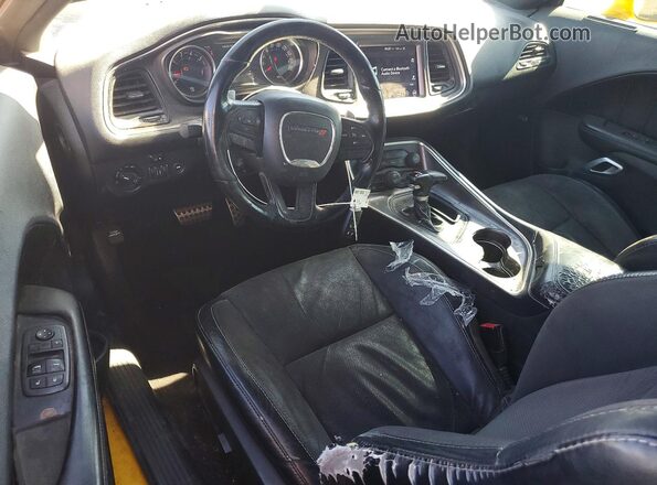 2C3CDZFJ3HH502163 2017 DODGE CHALLENGER Yellow Вид панелі приладів